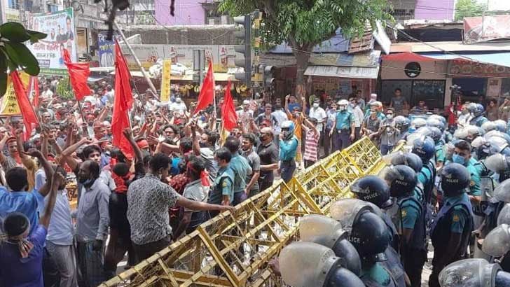 পুলিশের বাধার মুখে, রিকশাচালকদের স্বরাষ্ট্র মন্ত্রণালয় ঘেরাও কর্মসূচি